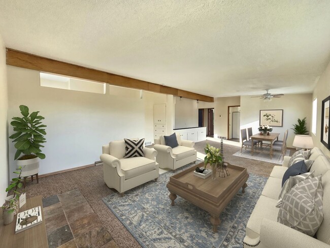 Photo - 302 N Argonne Rd