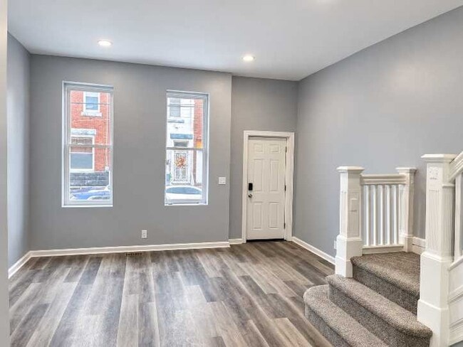 Photo - 2739 W Montgomery Ave