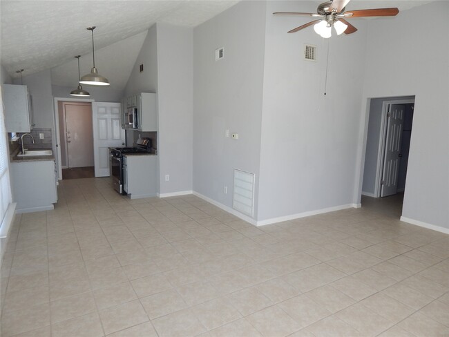 Photo - 20502 Burwood Cir