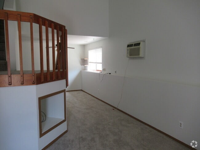 Building Photo - 5208 Solar Ridge Dr Rental