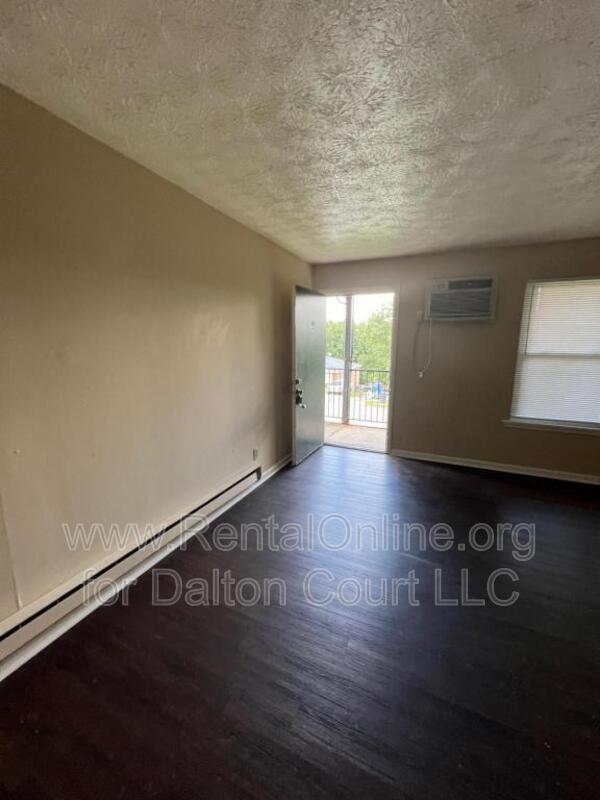 Photo - 1972 Cambridge Dr Unit 18