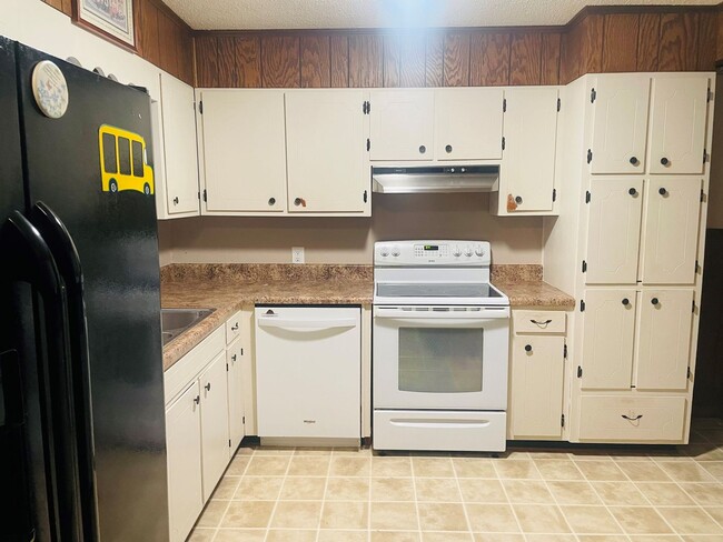 Photo - SINGLE FAMILY HOME