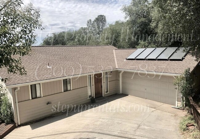 Photo - Spacious 3 Bedroom, 2.5 Bath Home in Myers Hill!