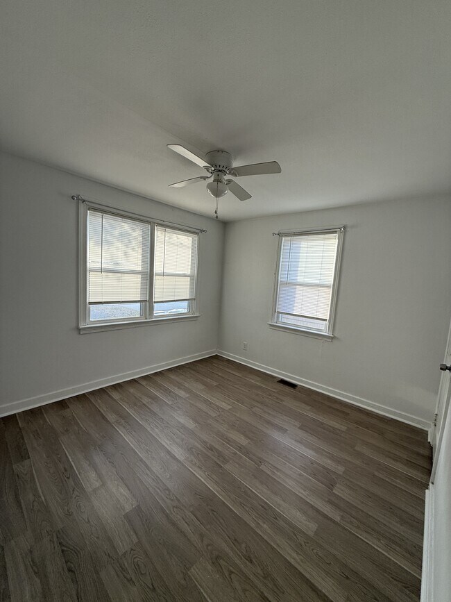 Photo - 9631 Worth St