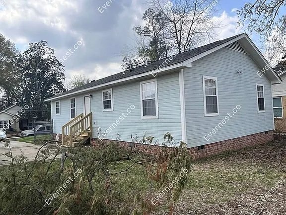 Photo - 320 McTyere Ave