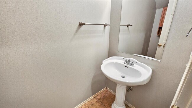 Photo - 4111 SW Shadowrock Pl