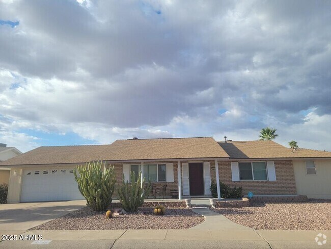 Building Photo - 10544 W Cheryl Dr Rental