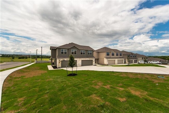 Building Photo - 138-140 Dodge Rd Unit 140 Dodge Rd