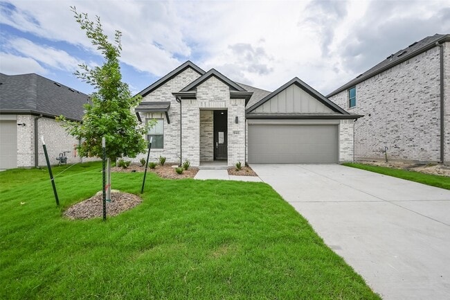Building Photo - 946 Olive Dr
