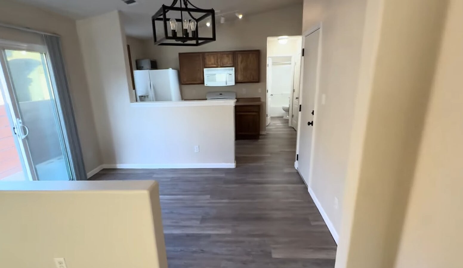 Photo - 809 Waterfall Dr