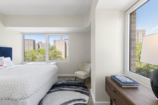 Photo - 1998 2nd Ave Unidad 9P