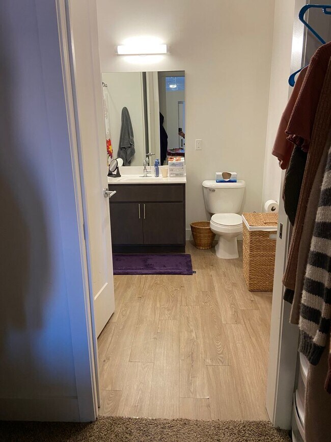 Photo - 134 - 217 S Neil