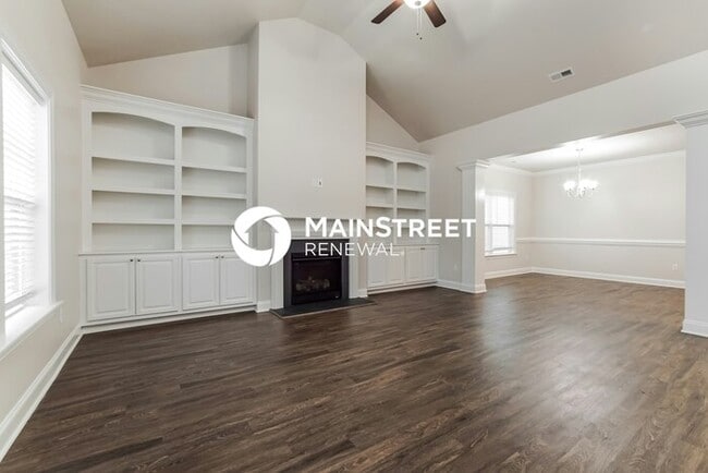 Photo - 3 Bedroom Pet-Friendly Home in CLAYTON, NC with Main Street Renewal