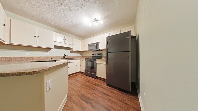 Photo - 3355 Galleria Dr