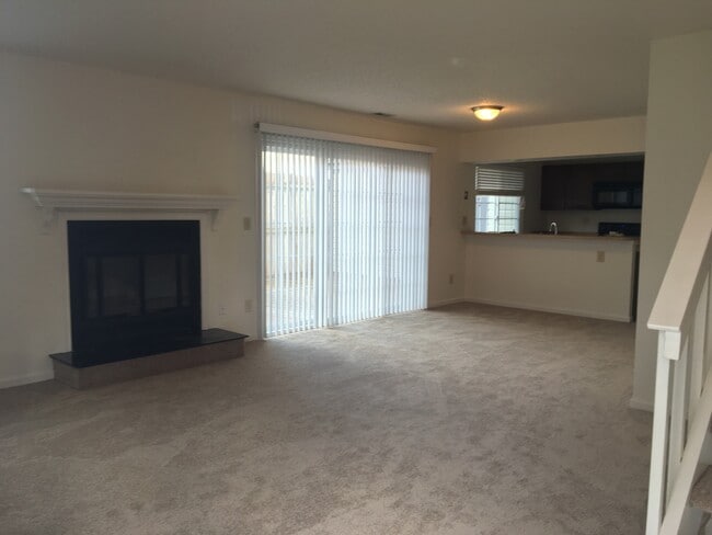 Photo - 656 Oleander Cir