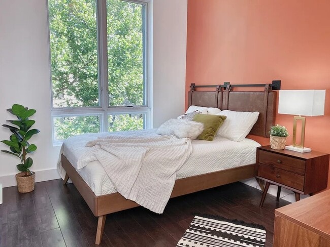 Photo - Furnished room/NOT APARTMENT Unit 3