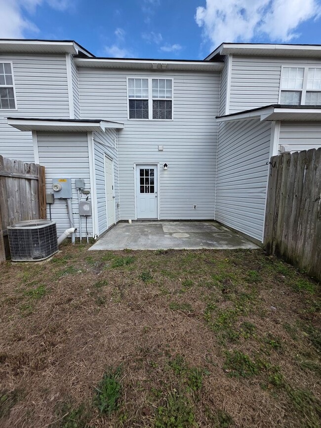 Photo - 2 BR 2 BA Townhose