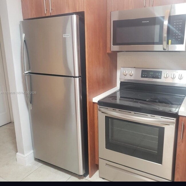 Photo - 6960 Miami Gardens Dr Unit 2-531