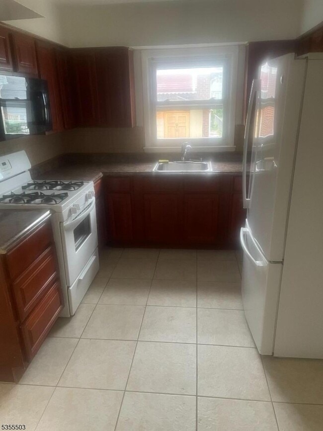 Photo - 1156 Passaic Ave