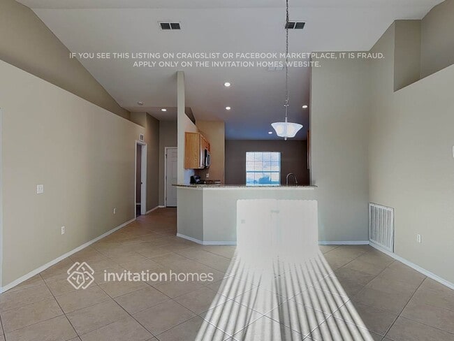 Photo - 6885 Heatherbrook Dr