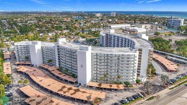 Photo - 2731 NE 14th Street Causeway Unit 812