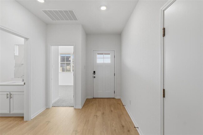 Photo - 465 Brooks Ranch Dr House