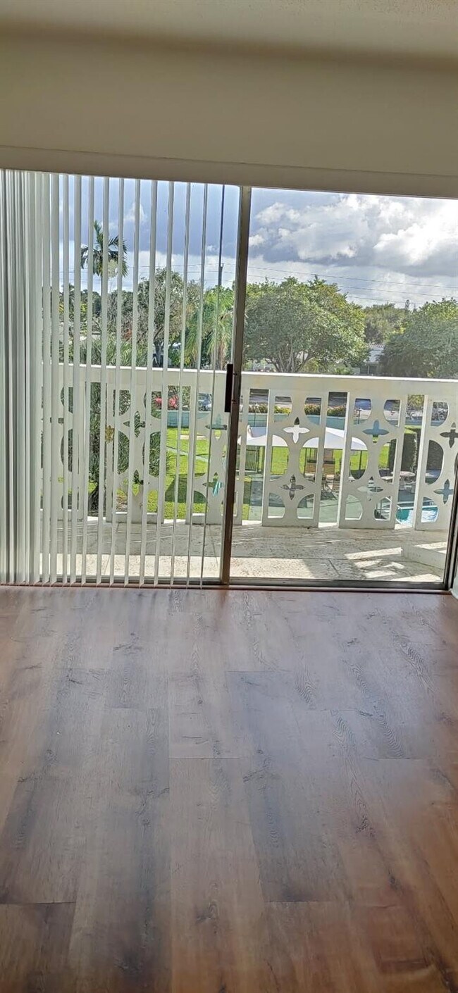 Photo - 4200 NW 3rd Ct Unit 309