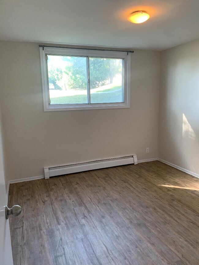 Photo - 206 Heiman St Unit 2