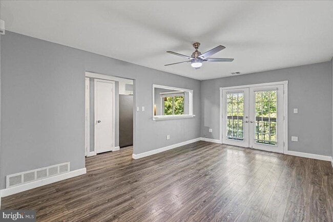 Building Photo - 148 Chelsea Cir Unit A130