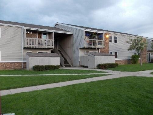 Photo - 631 W Sycamore St