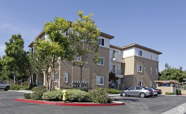 Building Photo - Camden Sierra at Otay Ranch Rental