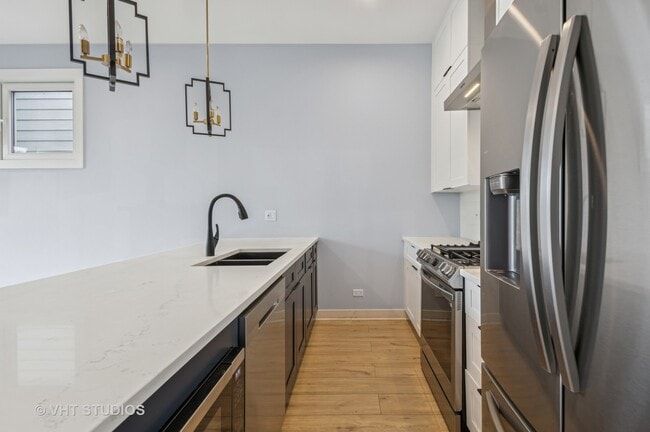 Photo - 1441 N California Ave