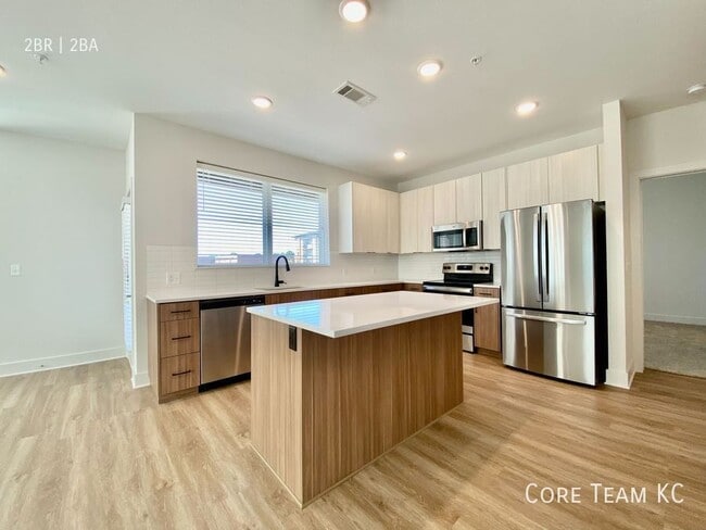 Building Photo - 7327 Quivira Rd Unit C3