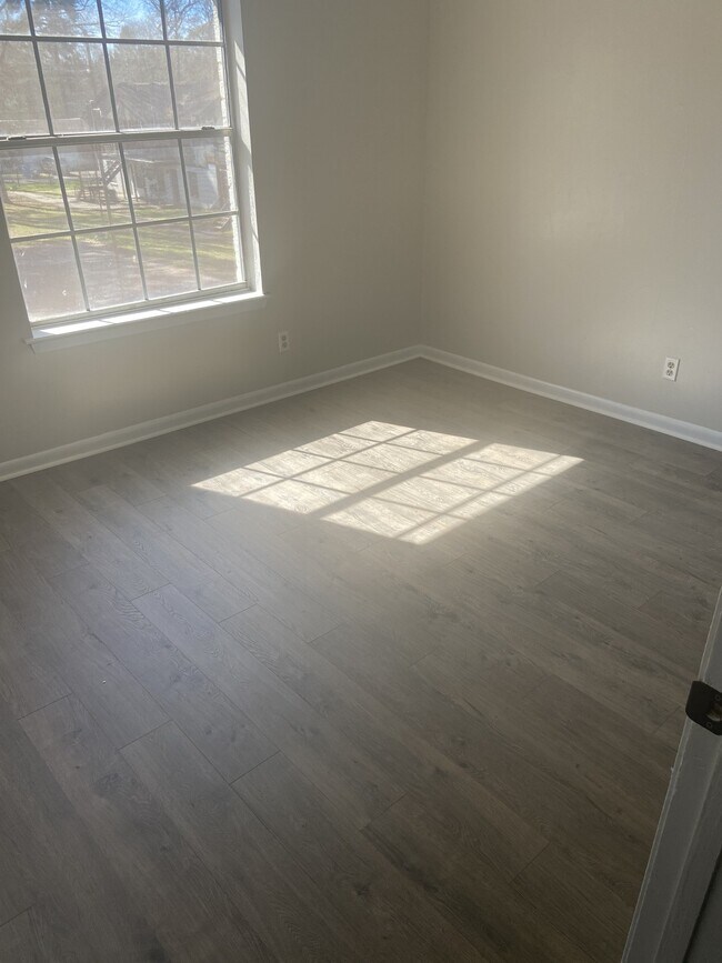 801 Forest Hollow Unit 6