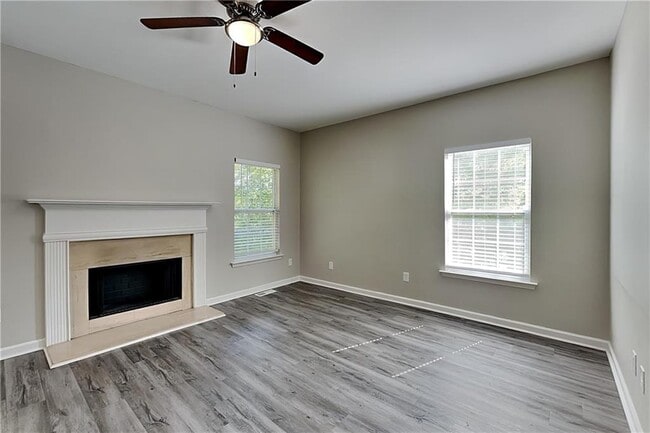 Photo - 351 Jenna Ln