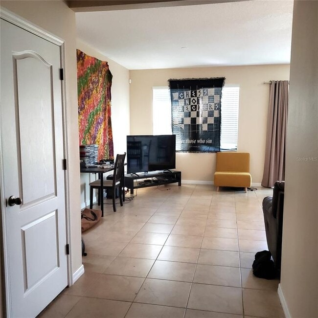 Photo - 2020 Leather Fern Dr