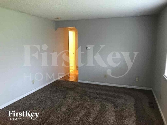 Photo - 2543 Fairfax Rd