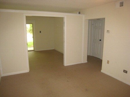 Photo - 1 Bedroom Apartment in Gated Community wit...