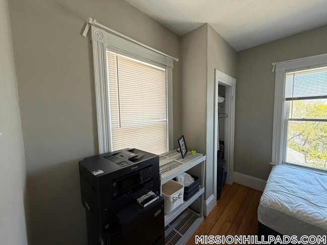 Photo - 166 Hillside St Unidad 3