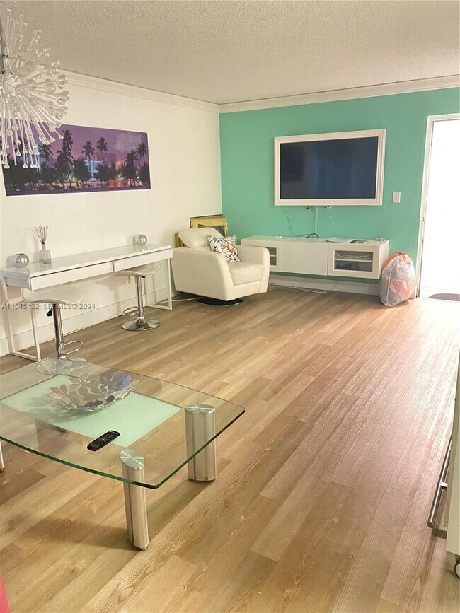 Photo - 753 Michigan Ave Unit 1A