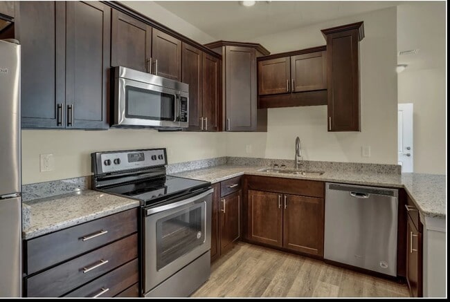 Rowen Place Apartments