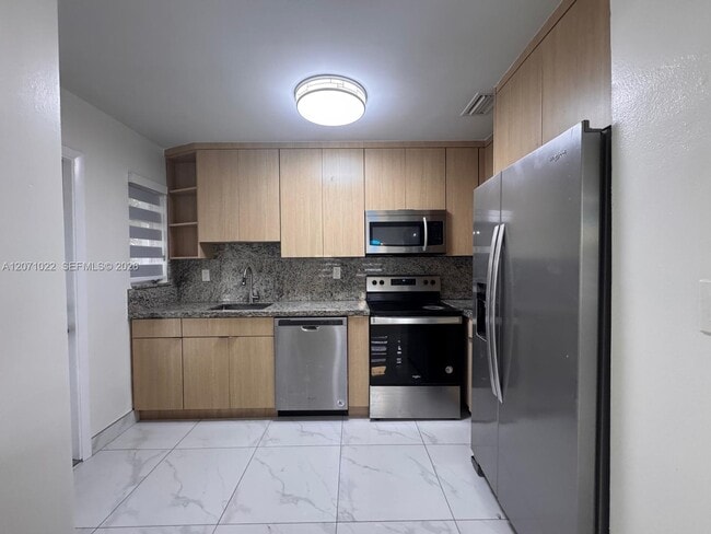 Photo - 7135 SW 22nd St Unit 7137