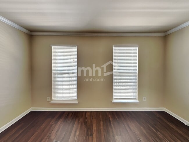 Photo - 1038 Vanguard Dr