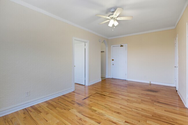 4829 N Damen Ave Unit 309