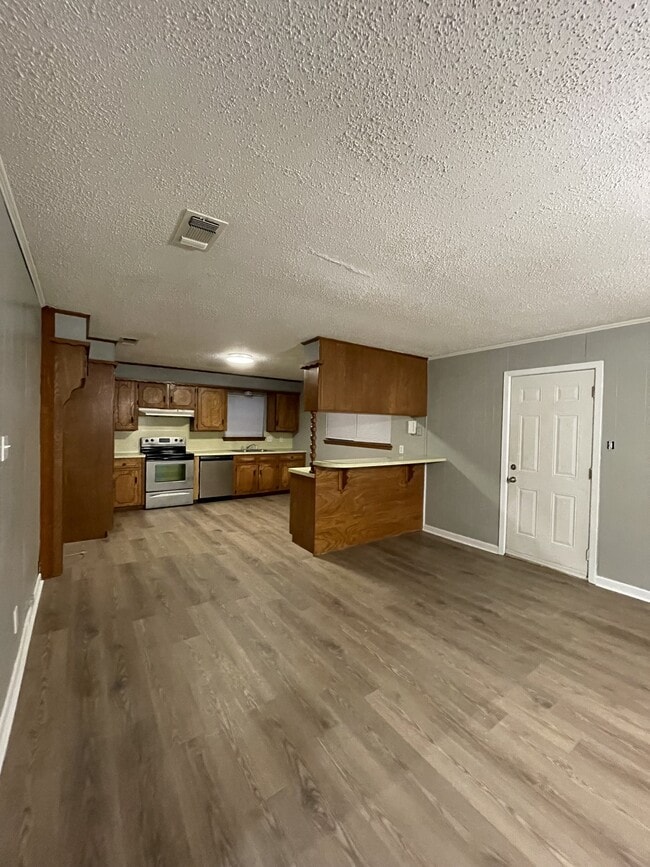 Photo - 3606 Minden Ave