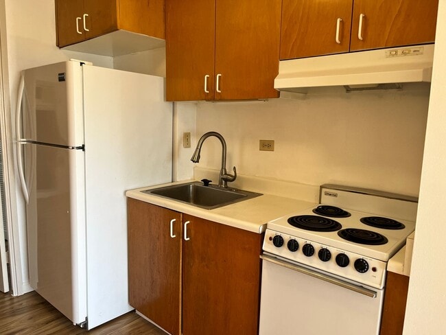 Photo - 1516 Ward Ave Unit 607