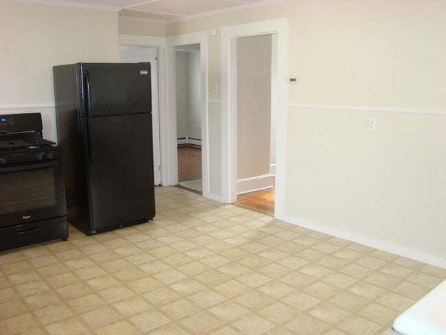 11 Peck Ave Unit 1