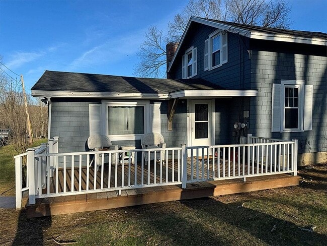 Photo - 1626 Drake Rd