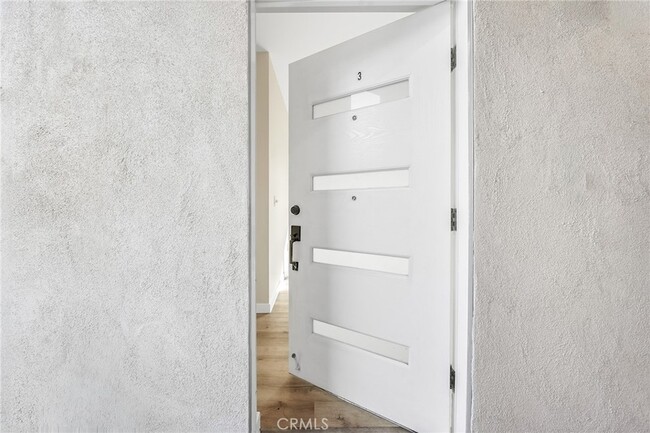 Photo - 1002 E 33rd St