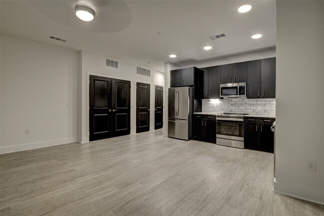 Photo - 6400 Washington Ave Unidad 343